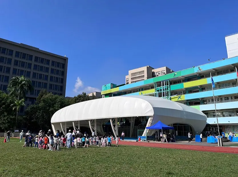 FRP 玻璃纖維是什麼?七大特性、適用工程一篇掌握! 5 台北市公館國小薄膜工程(遠圖)